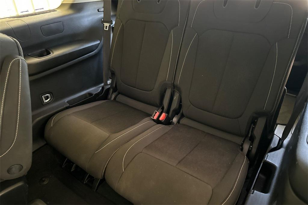 used 2023 Jeep Grand Cherokee L car, priced at $27,994