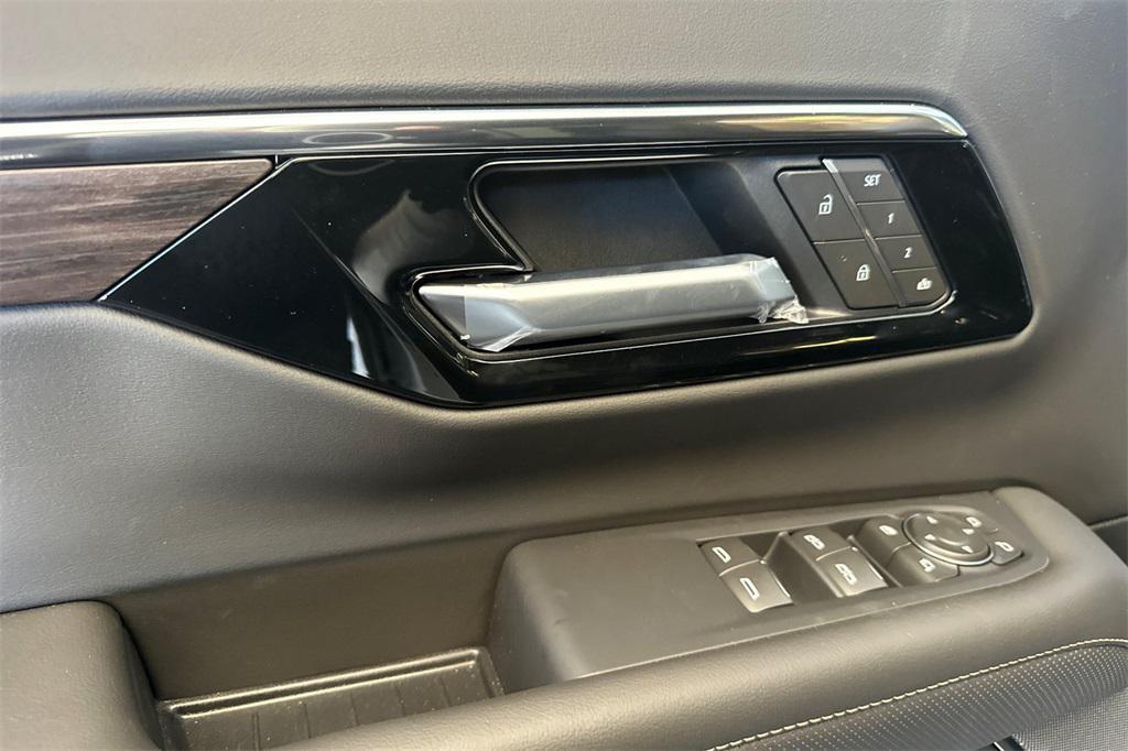 new 2025 Chevrolet Tahoe car, priced at $85,205