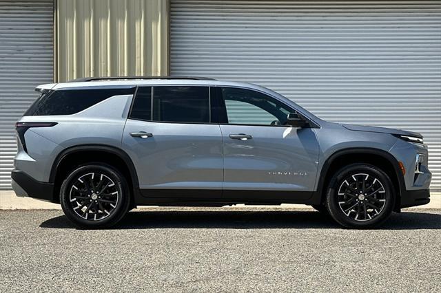 new 2025 Chevrolet Traverse car, priced at $46,195