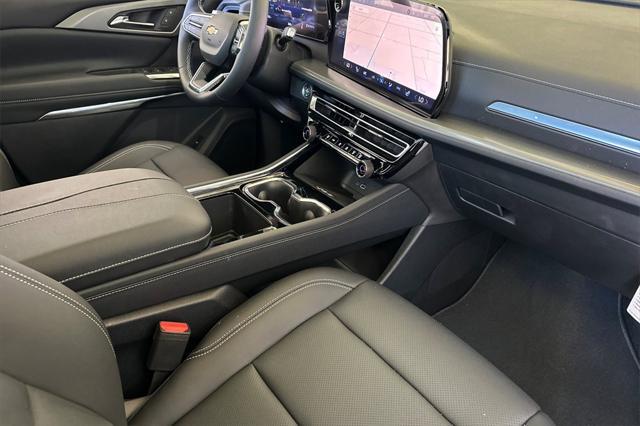 new 2025 Chevrolet Traverse car, priced at $46,195