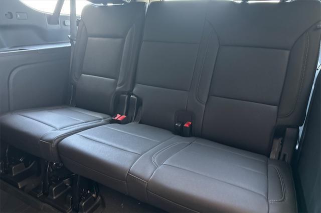 new 2025 Chevrolet Suburban car, priced at $75,415