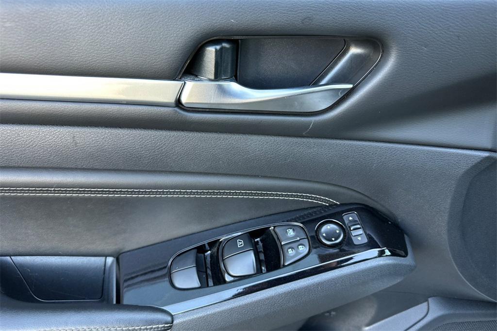 used 2023 Nissan Altima car, priced at $22,088