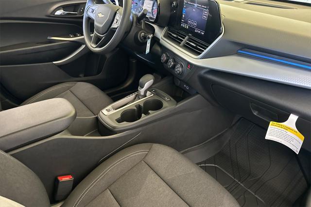 new 2025 Chevrolet Trax car, priced at $23,420