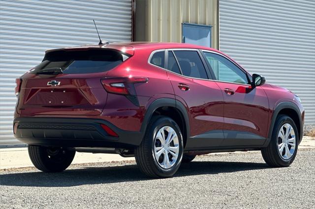 new 2025 Chevrolet Trax car, priced at $23,420