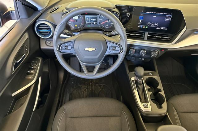 new 2025 Chevrolet Trax car, priced at $23,420