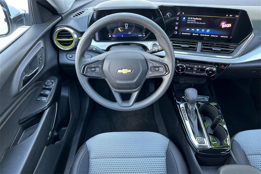 new 2025 Chevrolet Trax car, priced at $24,095