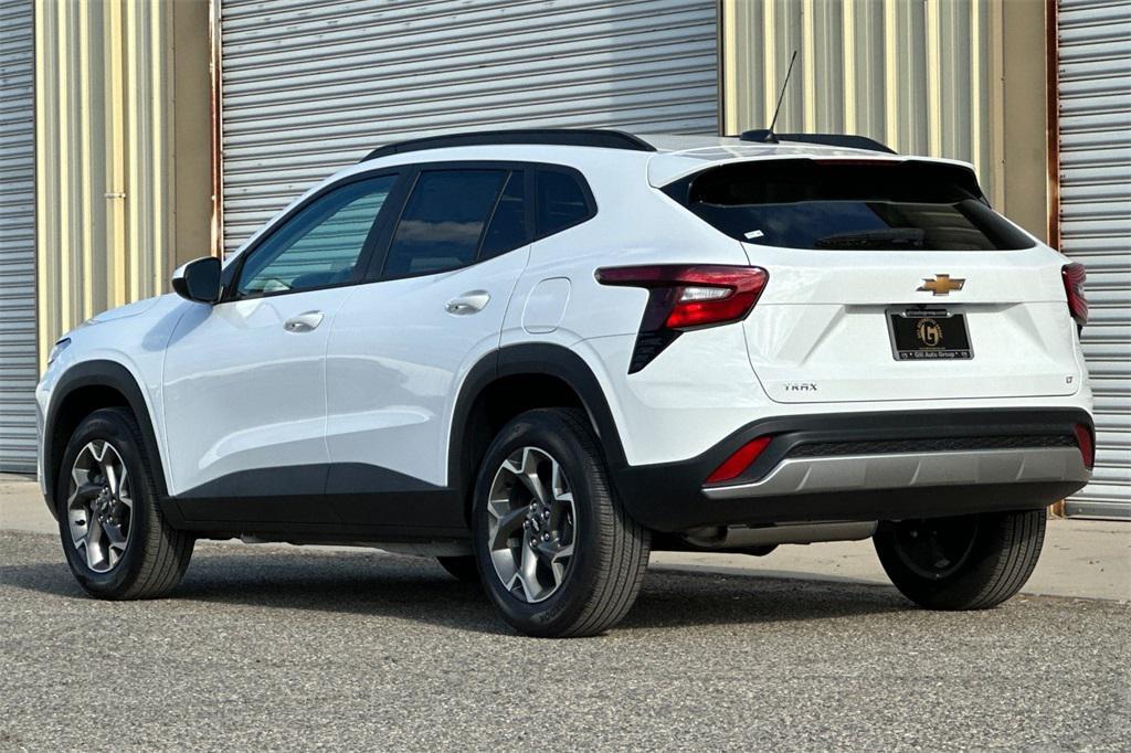 new 2025 Chevrolet Trax car, priced at $24,095
