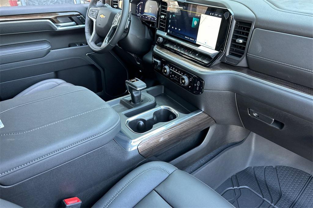 new 2025 Chevrolet Silverado 1500 car, priced at $55,995