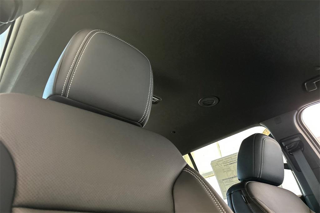 new 2026 Chevrolet Traverse car, priced at $50,074