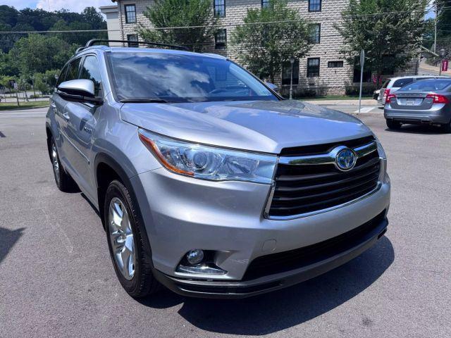 used 2014 Toyota Highlander Hybrid car, priced at $21,980