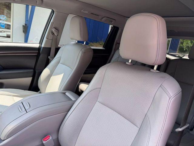 used 2014 Toyota Highlander Hybrid car, priced at $21,980