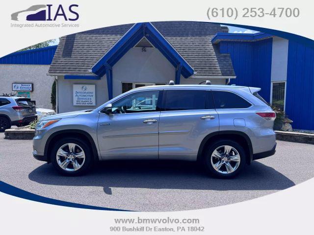 used 2014 Toyota Highlander Hybrid car, priced at $21,980