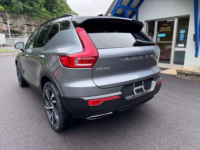 used 2019 Volvo XC40 car, priced at $21,955