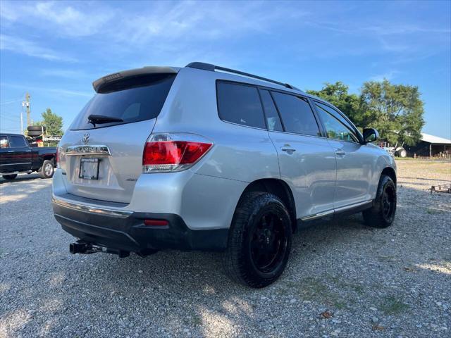 used 2011 Toyota Highlander car, priced at $10,500