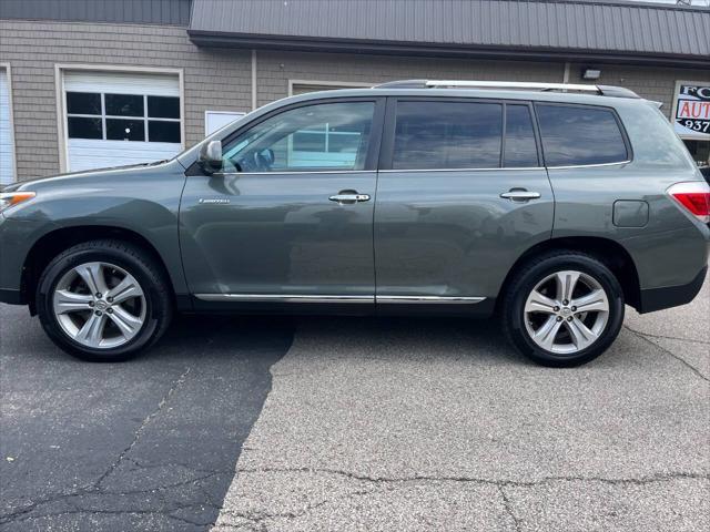 used 2013 Toyota Highlander car, priced at $10,500