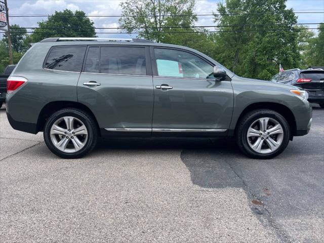 used 2013 Toyota Highlander car, priced at $10,500