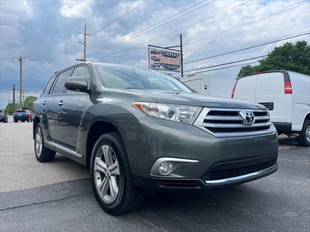 used 2013 Toyota Highlander car, priced at $10,500