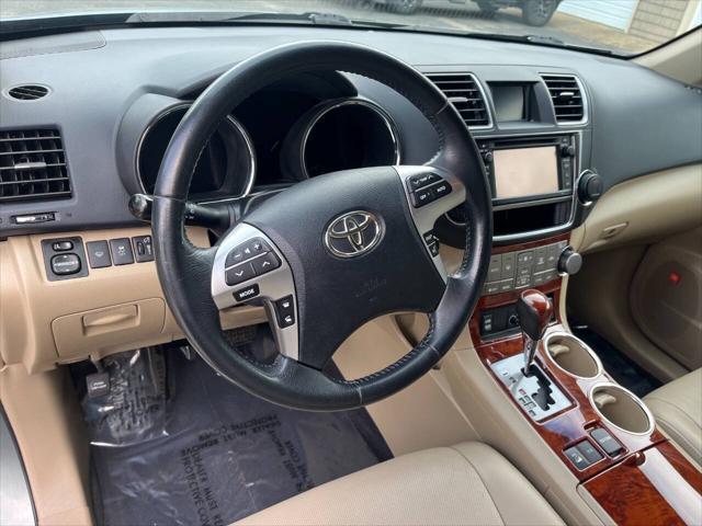 used 2013 Toyota Highlander car, priced at $10,500