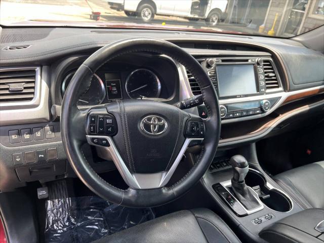 used 2014 Toyota Highlander car, priced at $14,000