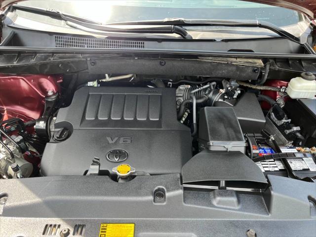 used 2014 Toyota Highlander car, priced at $14,000