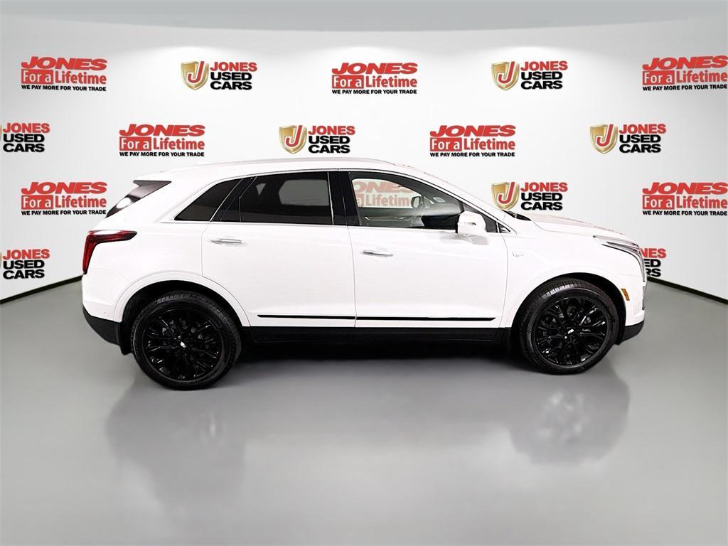used 2022 Cadillac XT5 car, priced at $35,995