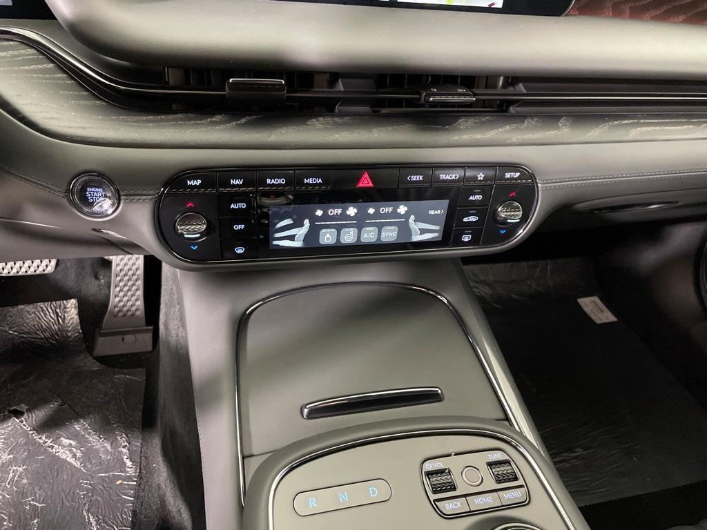 new 2026 Genesis G90 car, priced at $108,065