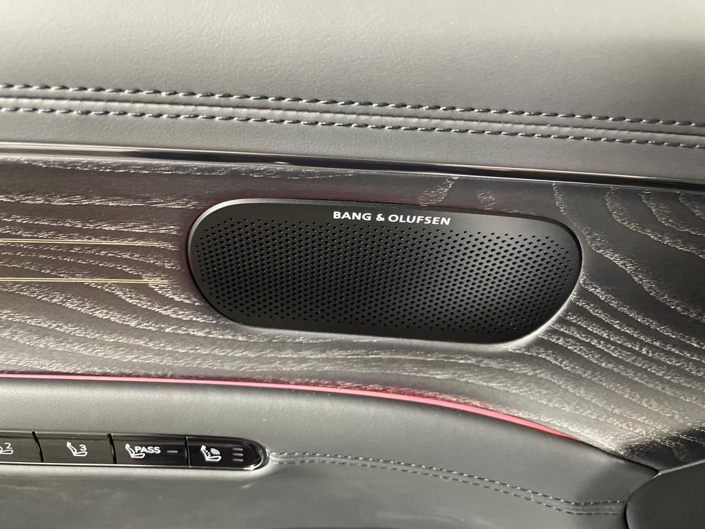 new 2026 Genesis G90 car, priced at $108,065