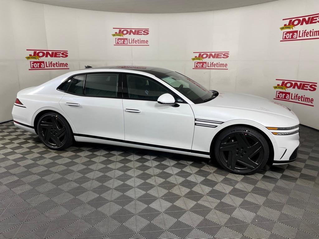 new 2026 Genesis G90 car, priced at $108,065