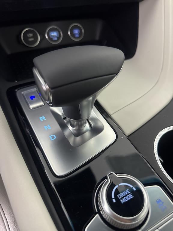 new 2025 Genesis G70 car, priced at $43,240