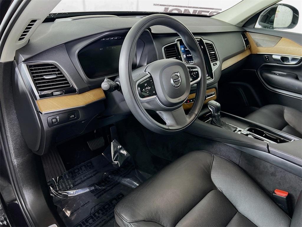 used 2022 Volvo XC90 car, priced at $43,995