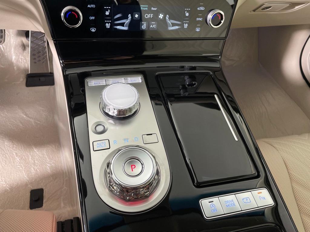 new 2025 Genesis G80 car, priced at $71,110