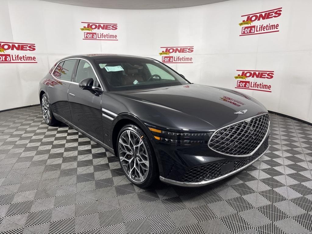 new 2025 Genesis G90 car, priced at $102,390