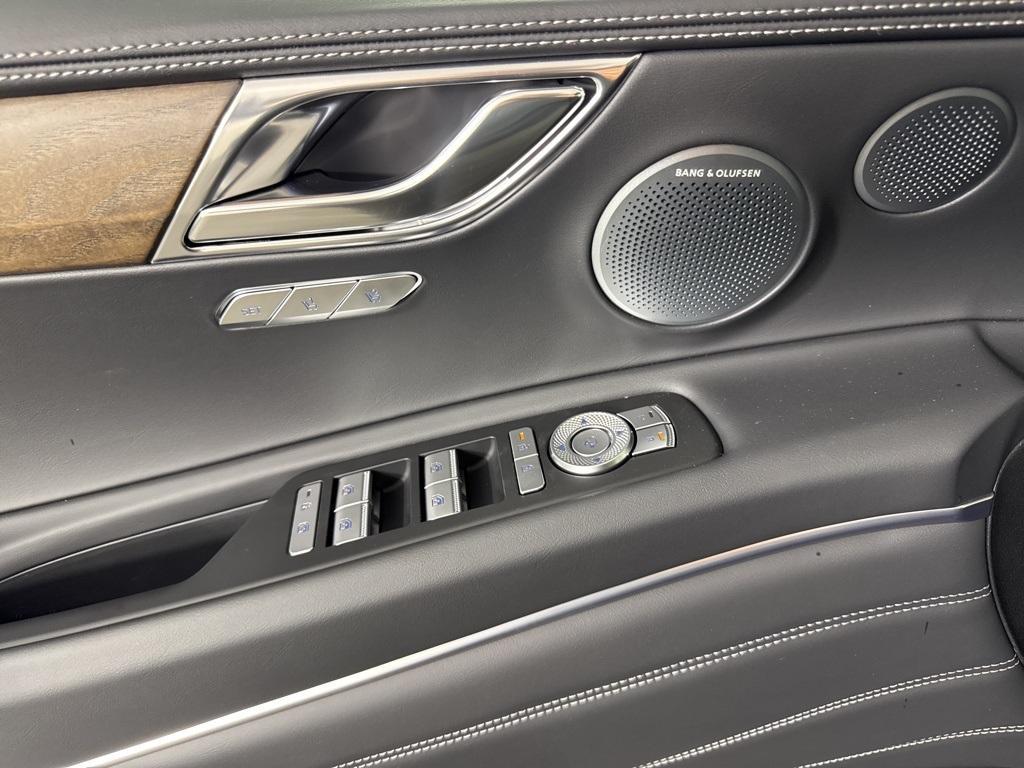 new 2025 Genesis GV80 car, priced at $69,764