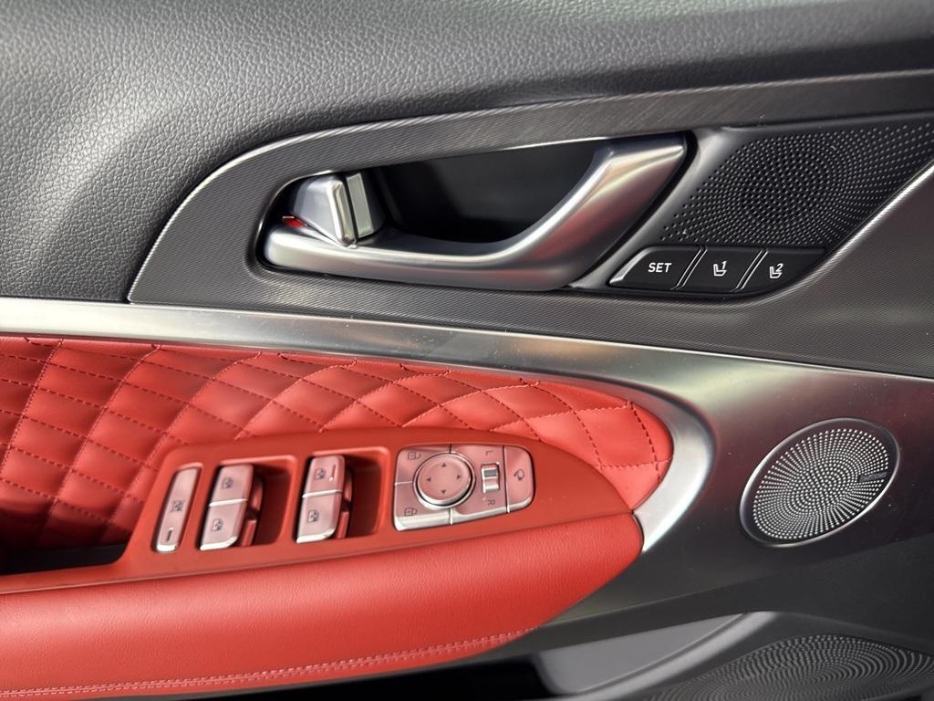 new 2025 Genesis G70 car, priced at $58,500