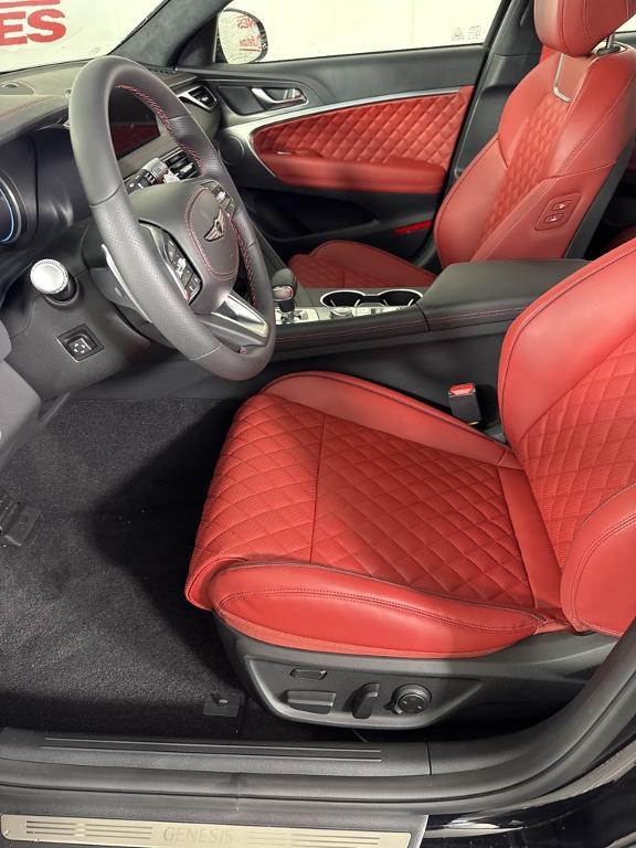 new 2025 Genesis G70 car, priced at $58,500