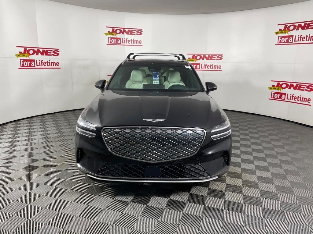 new 2025 Genesis Electrified GV70 car, priced at $75,560