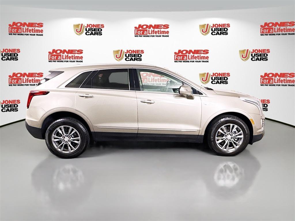 used 2022 Cadillac XT5 car, priced at $35,996