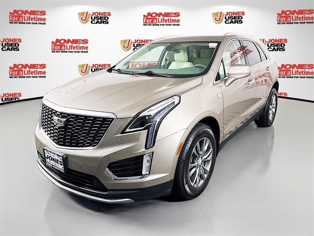 used 2022 Cadillac XT5 car, priced at $35,996