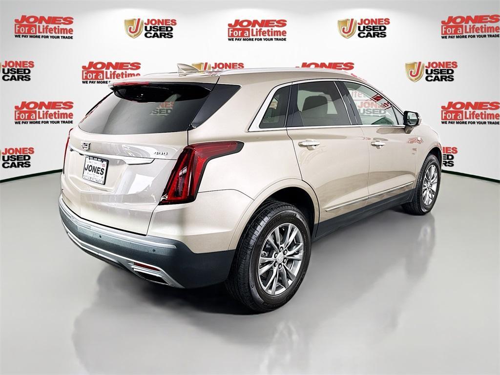 used 2022 Cadillac XT5 car, priced at $35,996