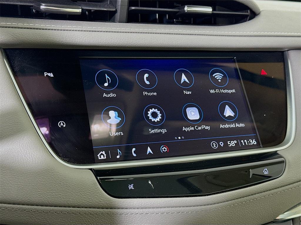 used 2022 Cadillac XT5 car, priced at $35,996