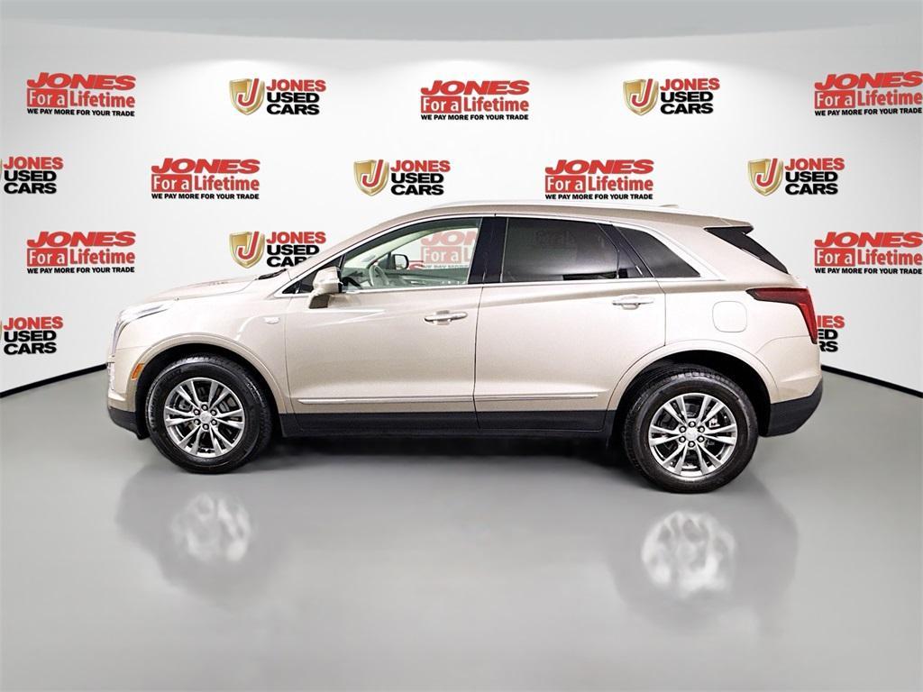 used 2022 Cadillac XT5 car, priced at $35,996