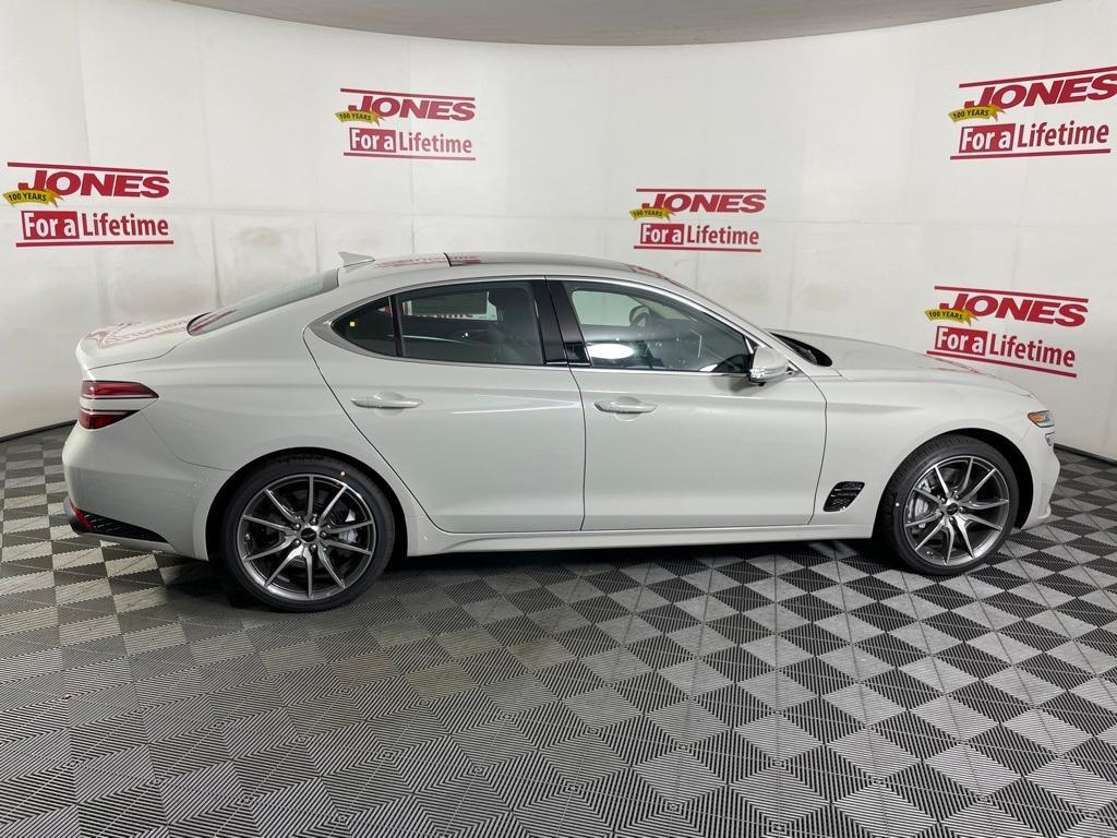 new 2026 Genesis G70 car, priced at $52,340