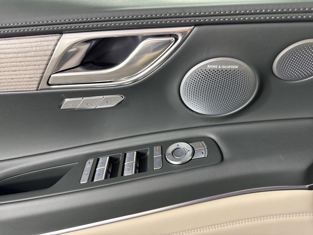 new 2025 Genesis GV80 car, priced at $75,825