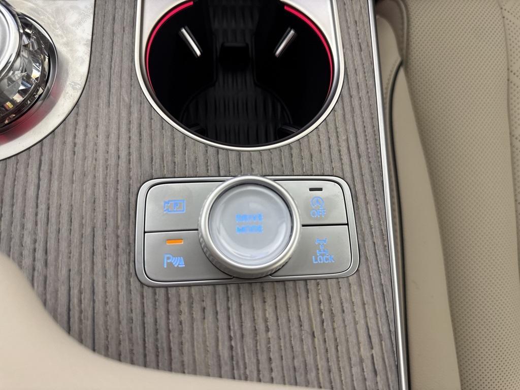new 2025 Genesis GV80 car, priced at $75,825