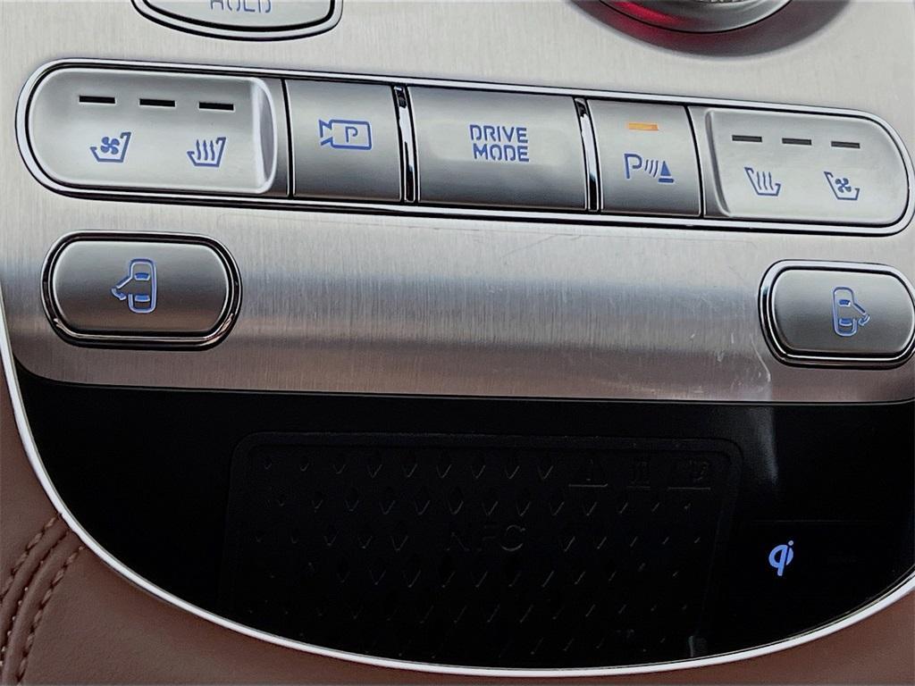 used 2024 Genesis G90 car, priced at $77,995