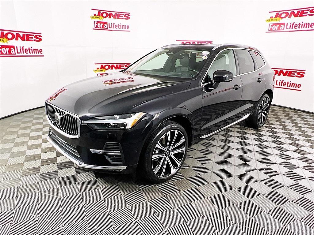 used 2023 Volvo XC60 car, priced at $39,998
