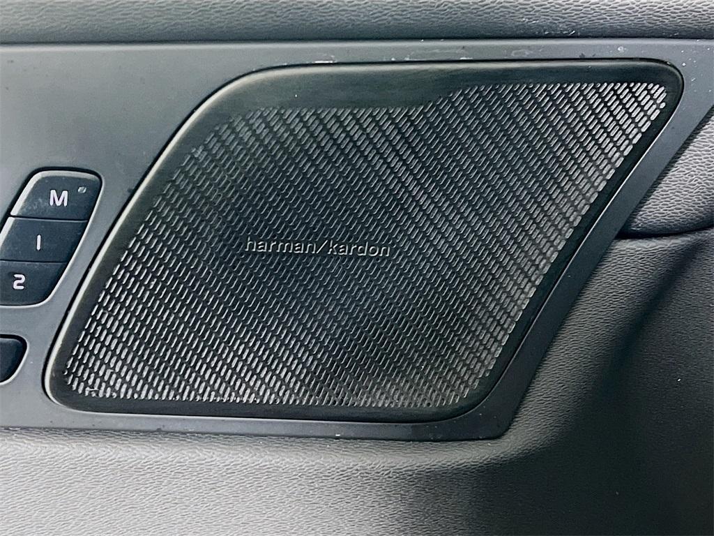 used 2023 Volvo XC60 car, priced at $39,998