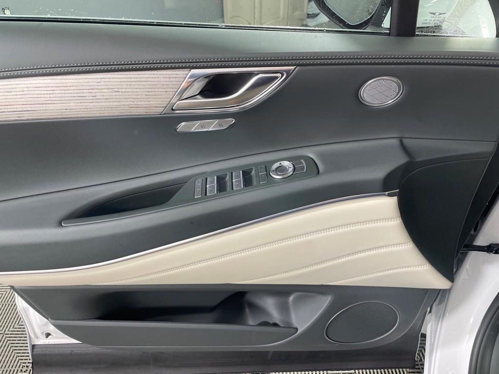 new 2025 Genesis GV80 car, priced at $64,640