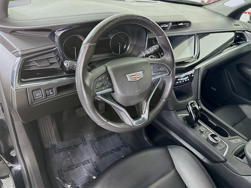 used 2020 Cadillac XT6 car, priced at $31,998