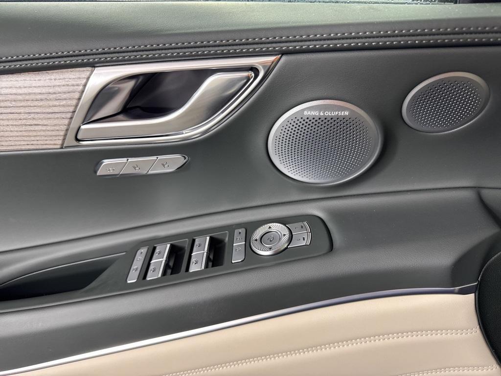 new 2025 Genesis GV80 car, priced at $68,850